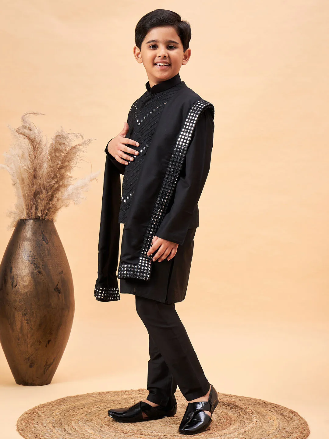 Boy's Black Kurta, Pyjama & Dupatta Set - Vastramay Boys