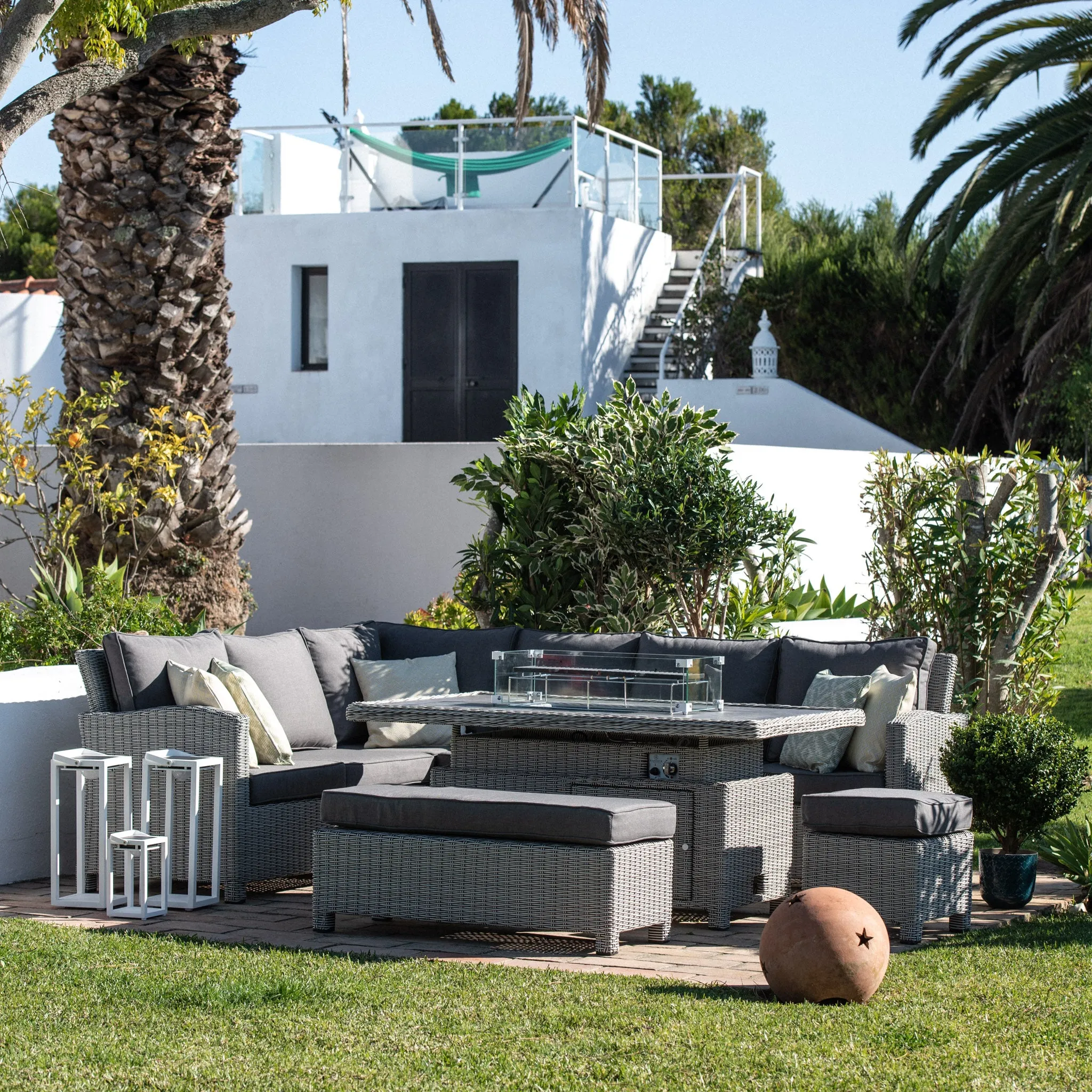 Santiago Rectangular Rattan Corner Dining Set with Rising Firepit Table in Grey