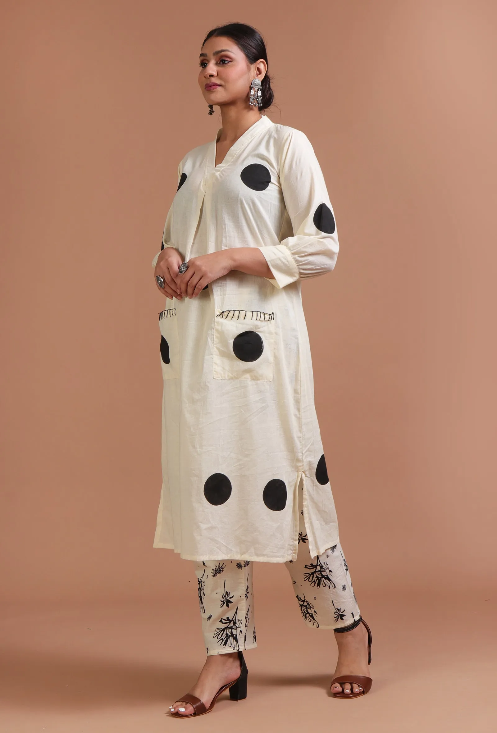 Set Of 2: Off White & Black Cotton Printed Kurta & Pant Set
