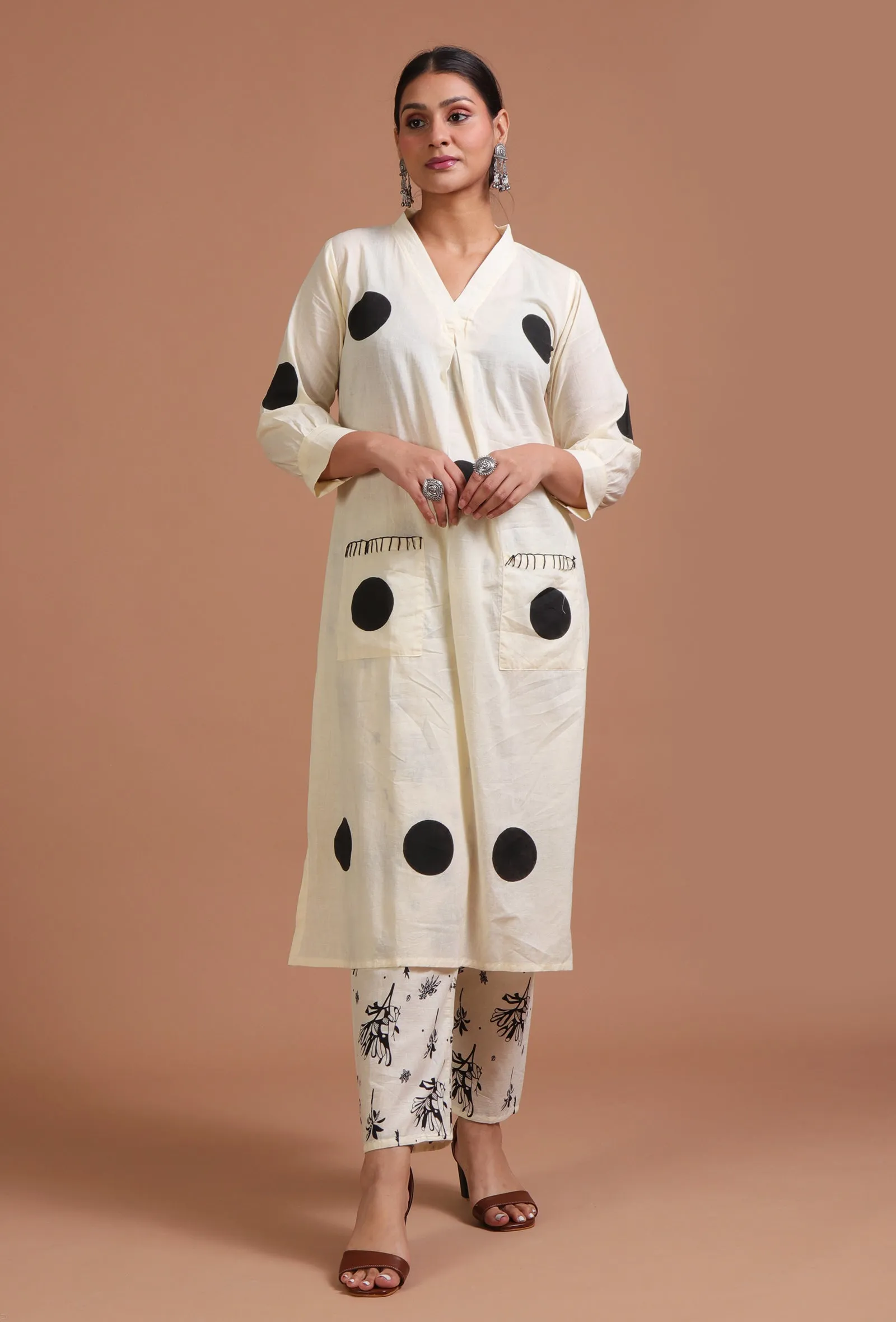 Set Of 2: Off White & Black Cotton Printed Kurta & Pant Set