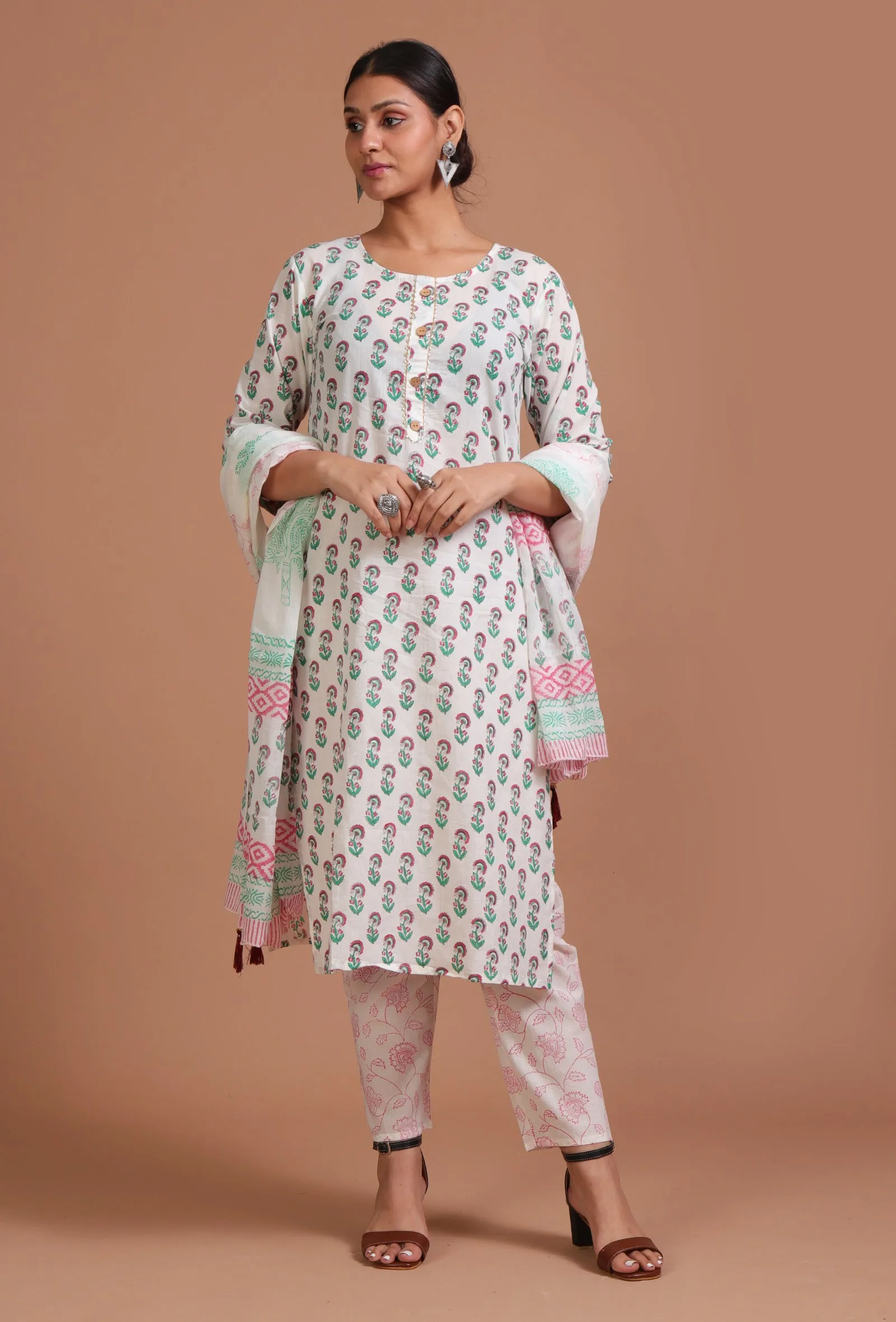 Set Of 2: White & Green Cotton Printed Kurta & Pant Set