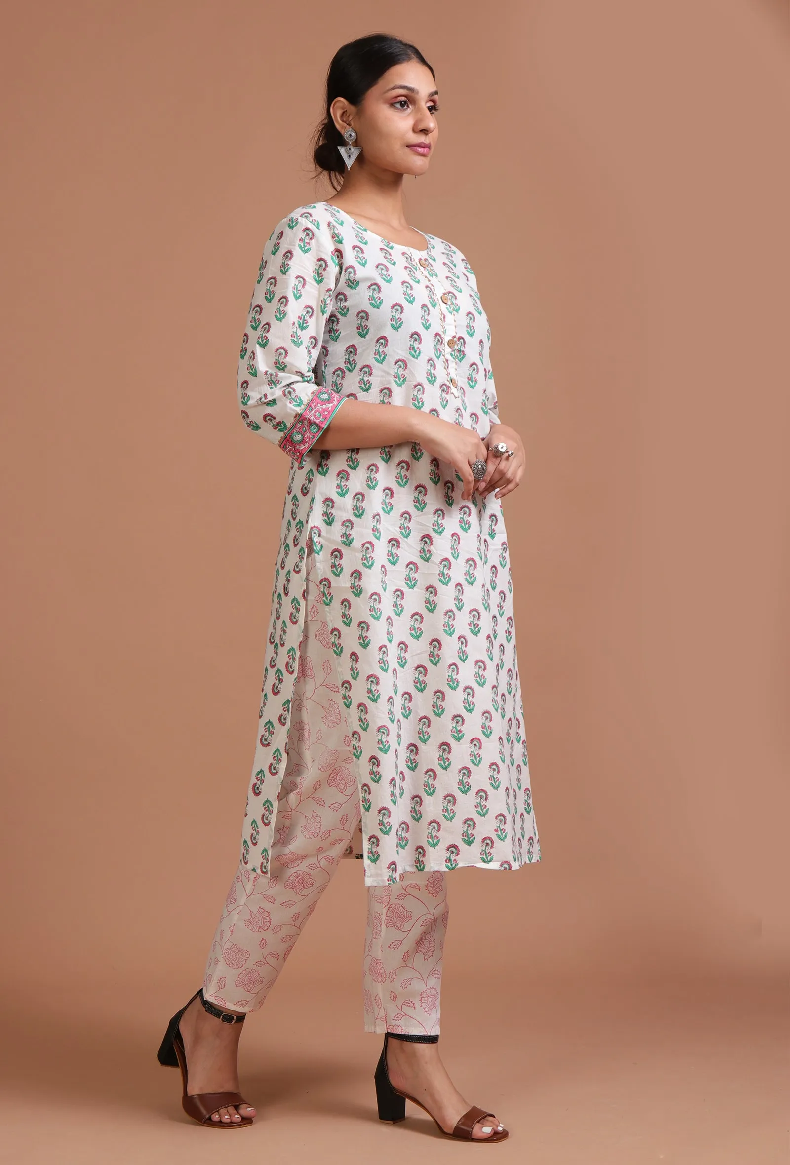 Set Of 2: White & Green Cotton Printed Kurta & Pant Set