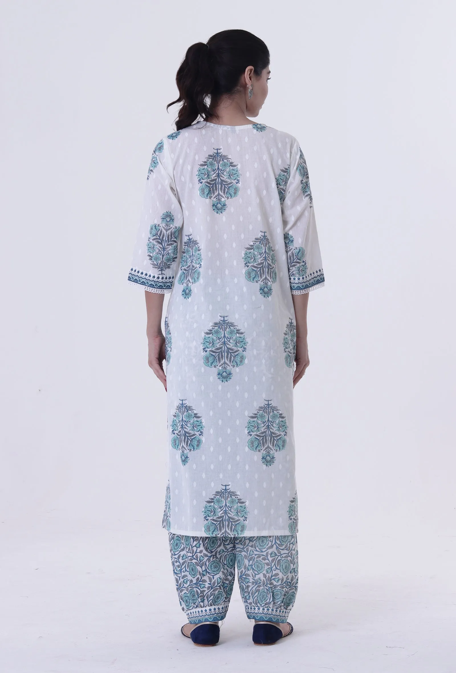 Set Of 2: White Cotton Kurta With Pant